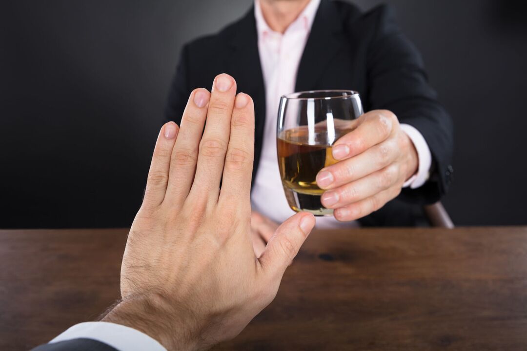 O tratamento abrangente para o alcoolismo o ajudará a parar de beber para sempre